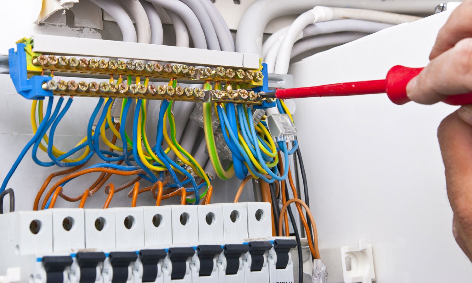 Elektrik Panosu Montajı ve Devre Yenileme Hizmeti